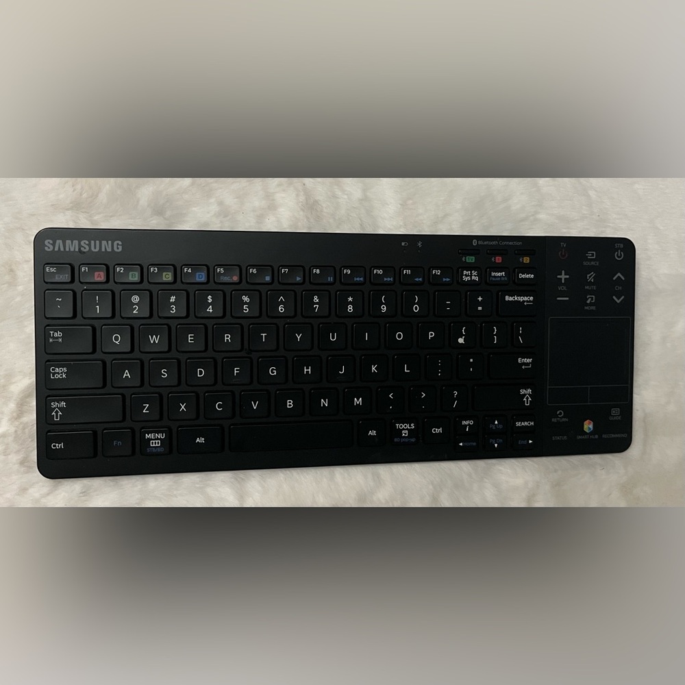 Samsung Black Wireless Keyboard with Touchpad